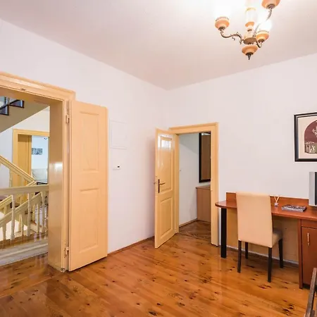 Klementina * Metković