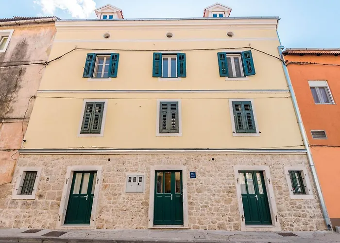 Klementina Apartment *