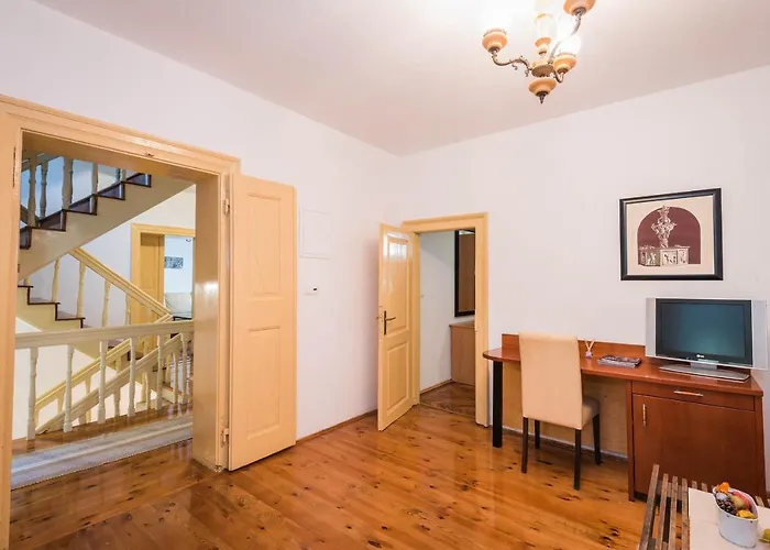 Klementina * Metković