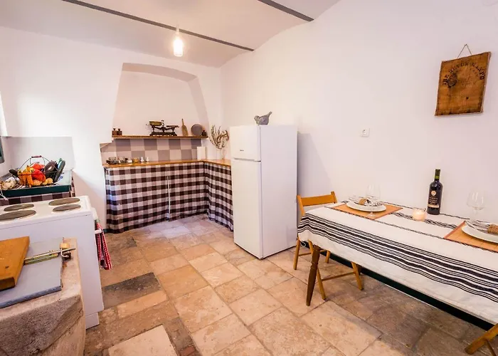 Apartment Klementina *